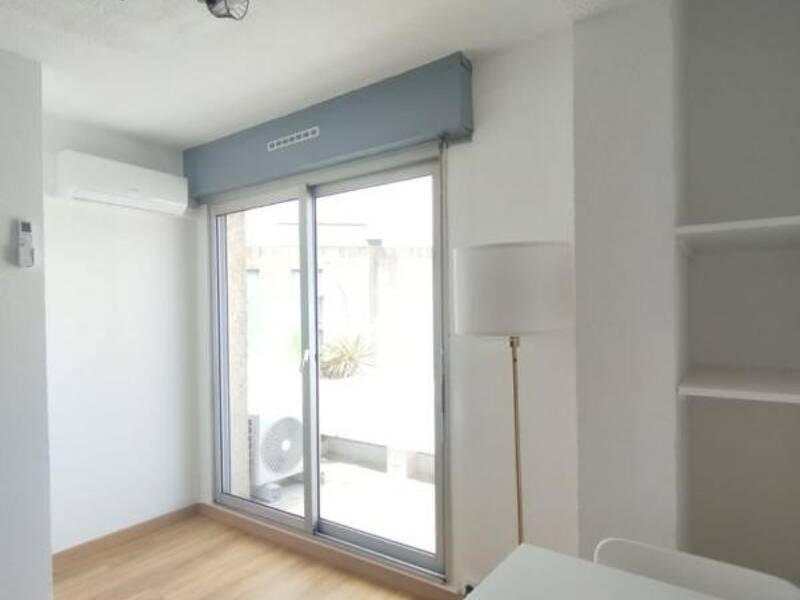 Maison à louer, 19m², MARSEILLE 8E