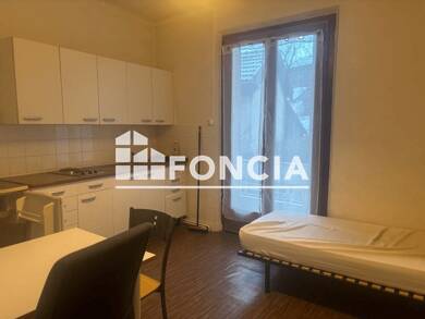 Appartement à louer 543 € 1 pièce 18 m² RDC Sud La Roche-sur-Foron 74800