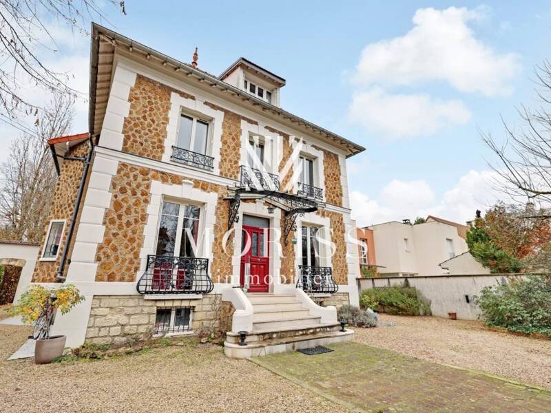 Maison à vendre, 247m², SAINT MAUR DES FOSSES