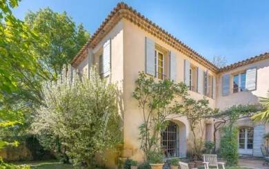 Maison à louer 3 500 € 4 pièces 3 chambres 180 m² Aix-en-Provence 13100