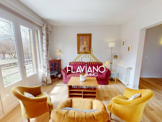 Appartement à vendre 378 000 € 4 pièces 3 chambres 108 m² RDC/2 Barcelonnette 04400