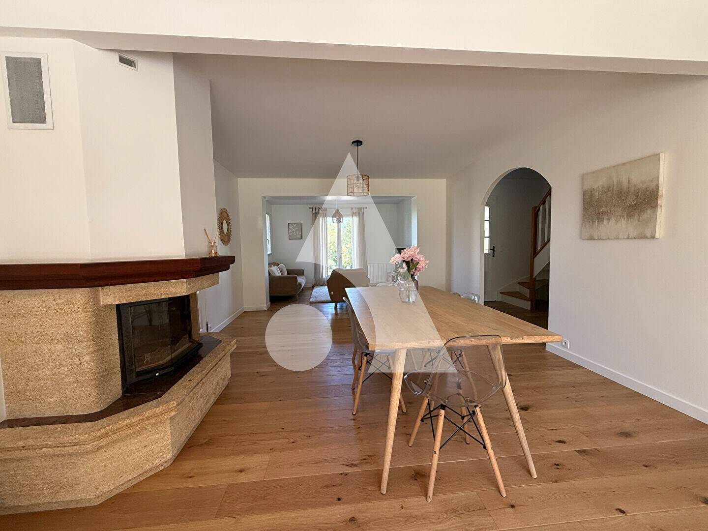 Maison à vendre, 132m², LA CHAPELLE DU BOIS DES FAULX
