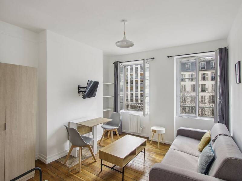 Maison à louer, 22m², PARIS 18E