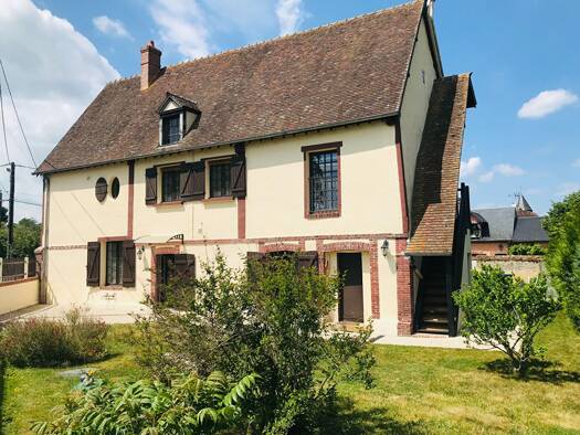 Maison à vendre 199 500 € 4 pièces 3 chambres 145 m² 722 m² de terrain Saint-Lubin-des-Joncherets 28350
