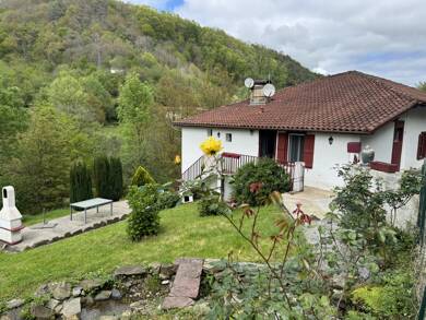 Maison à vendre 160 000 € 7 pièces 4 chambres 127 m² 2 800 m² de terrain Arneguy 64220