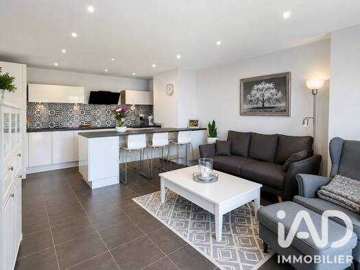 Appartement à vendre 229 000 € 3 pièces 2 chambres 63 m² Étage 1/3 Saint-Vincent-de-Paul 33440