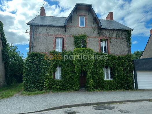 Maison à vendre 419 600 € 6 pièces 4 chambres 201 m² 2 344 m² de terrain Joué-sur-Erdre 44440