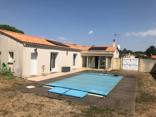 Maison à vendre 283 500 € 3 pièces 2 chambres 95 m² 1 427 m² de terrain Saint-Benoist-sur-Mer 85540