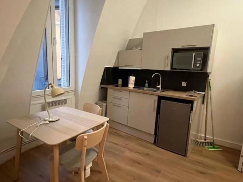 Maison à louer, 25m², PARIS 16E