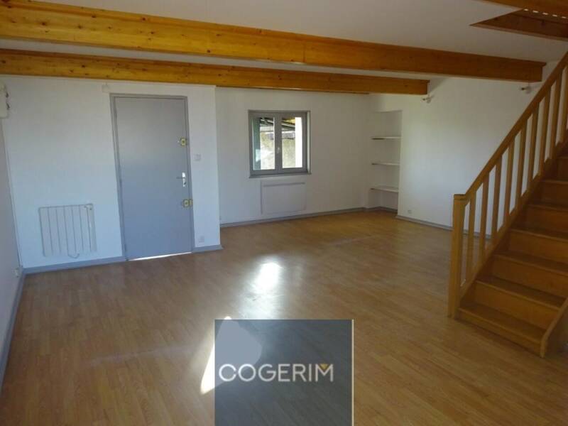 Maison à louer, 70m², LA TOUR DE SALVAGNY