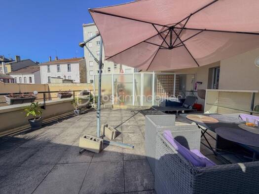 Appartement à vendre 123 500 € 2 pièces 1 chambre 42 m² Étage 1/5 Centre-Hôtel de Ville Limoges 87000