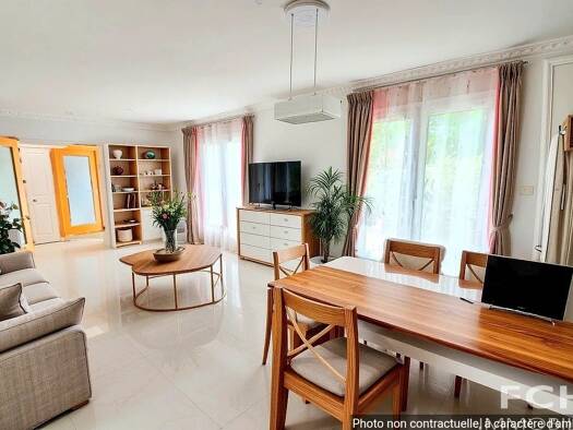 Maison à vendre 239 000 € 7 pièces 4 chambres 139 m² 1 298 m² de terrain Bellerive sur Allier 03700