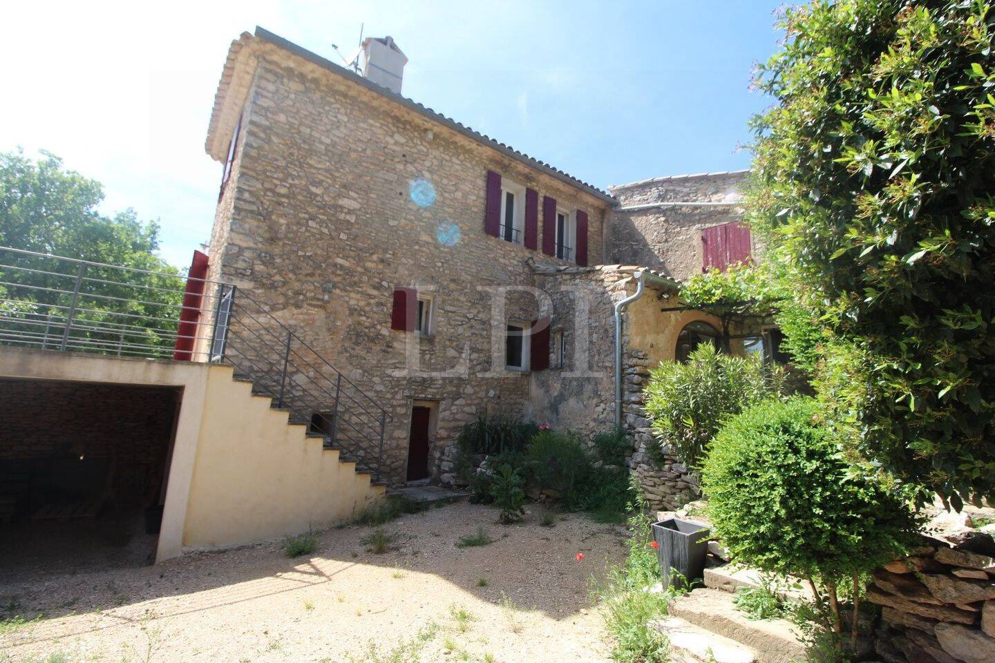 Maison à vendre, 130m², SAINT SATURNIN LES APT