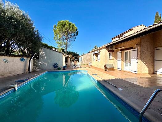 Maison en viager 125 600 € 4 pièces 3 chambres 113 m² 746 m² de terrain Extension Années 50-70 A Brignoles 83170