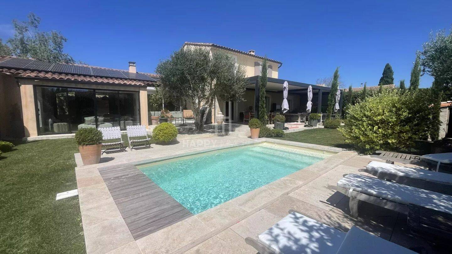 Maison à vendre, 220m², MAUSSANE LES ALPILLES