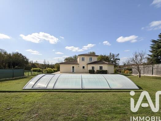 Maison de plain-pied à vendre 336 000 € 6 pièces 4 chambres 152 m² 1 560 m² de terrain Sallebœuf 33370