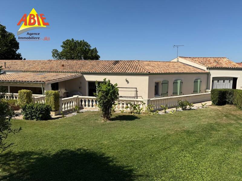 Maison à vendre, 108m², SAINT PIERRE LE VIEUX