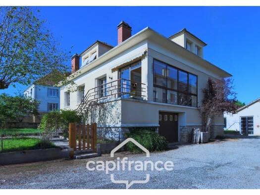 Maison à vendre 235 000 € 4 pièces 3 chambres 90 m² 733 m² de terrain Gourdon 46300