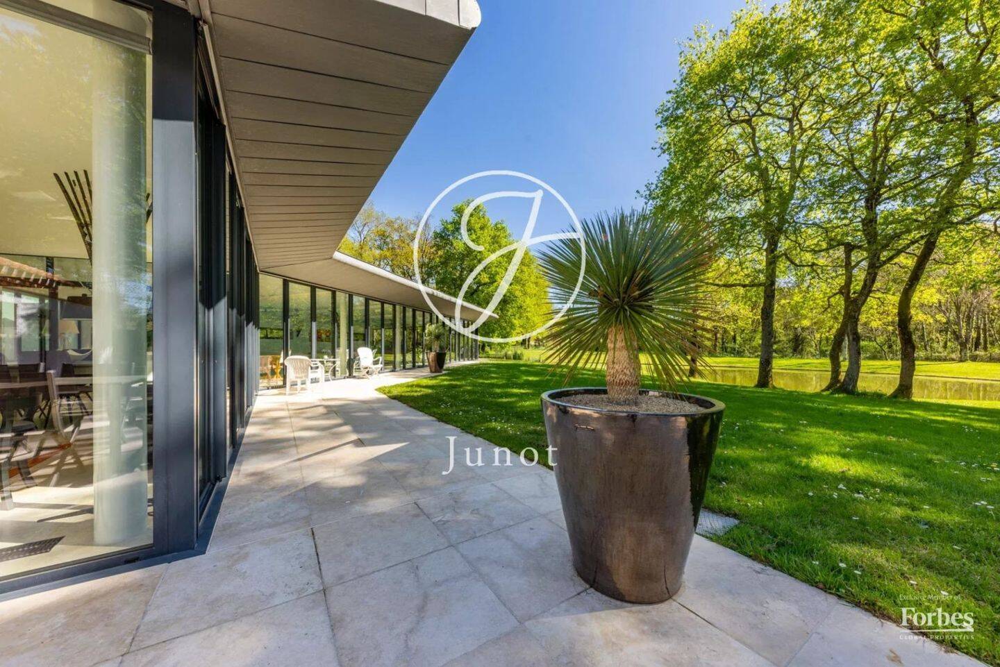 Maison à vendre, 373m², SAINT AIGNAN GRANDLIEU
