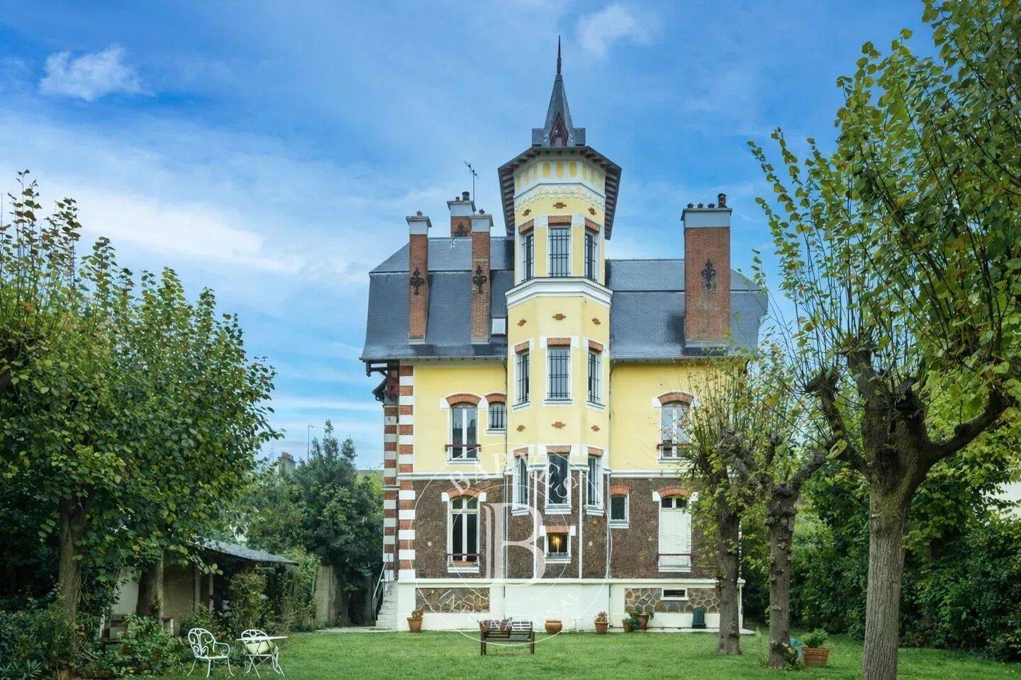 Maison à vendre, 350m², JOINVILLE LE PONT