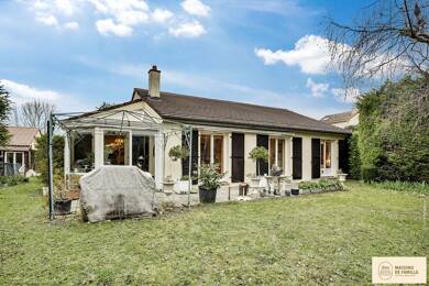 Maison de plain-pied à vendre 830 000 € 6 pièces 4 chambres 141 m² 847 m² de terrain Le Port Marly 78560