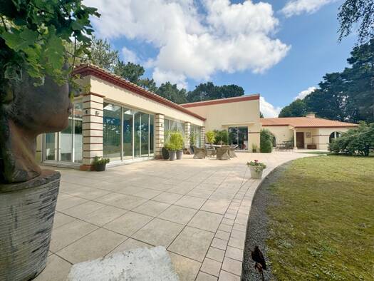 Maison à vendre 624 900 € 7 pièces 5 chambres 228 m² 9 301 m² de terrain Sud Boulogne Saint-Philbert-de-Grand-Lieu 44310