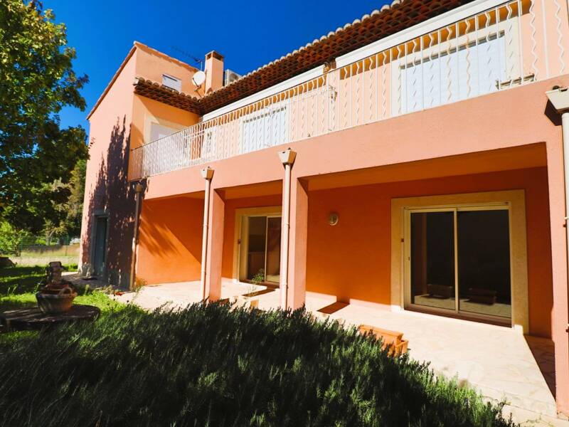 Maison à louer, 167m², SIMIANE COLLONGUE