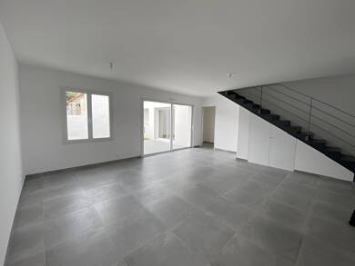 Maison à louer - Neuf 1 150 € 4 pièces 3 chambres 96 m² 194 m² de terrain Centre Ville Saint Hilaire de Riez 85270