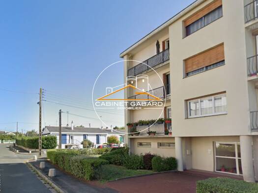Appartement à vendre 139 900 € 5 pièces 3 chambres 81 m² Étage 2/3 Les Ponts-de-Cé 49130