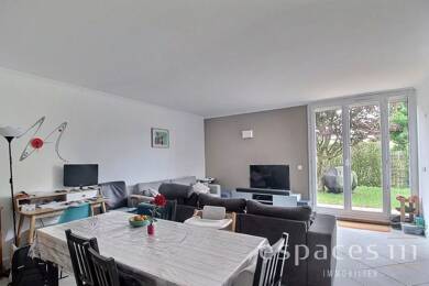 Appartement à louer 1 530 € 4 pièces 3 chambres 88,6 m² RDC Montigny-le-Bretonneux 78180