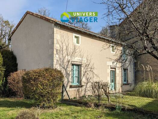 Maison en viager occupé Bouquet 21 400 € 4 pièces 3 chambres 94 m² Lavoux 86800