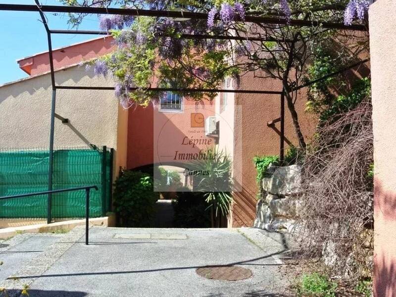 Maison à louer, 66m², VALBONNE