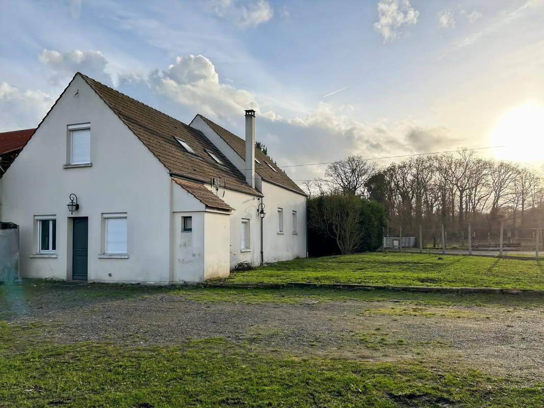 Maison à vendre, 180m², THIERS SUR THEVE