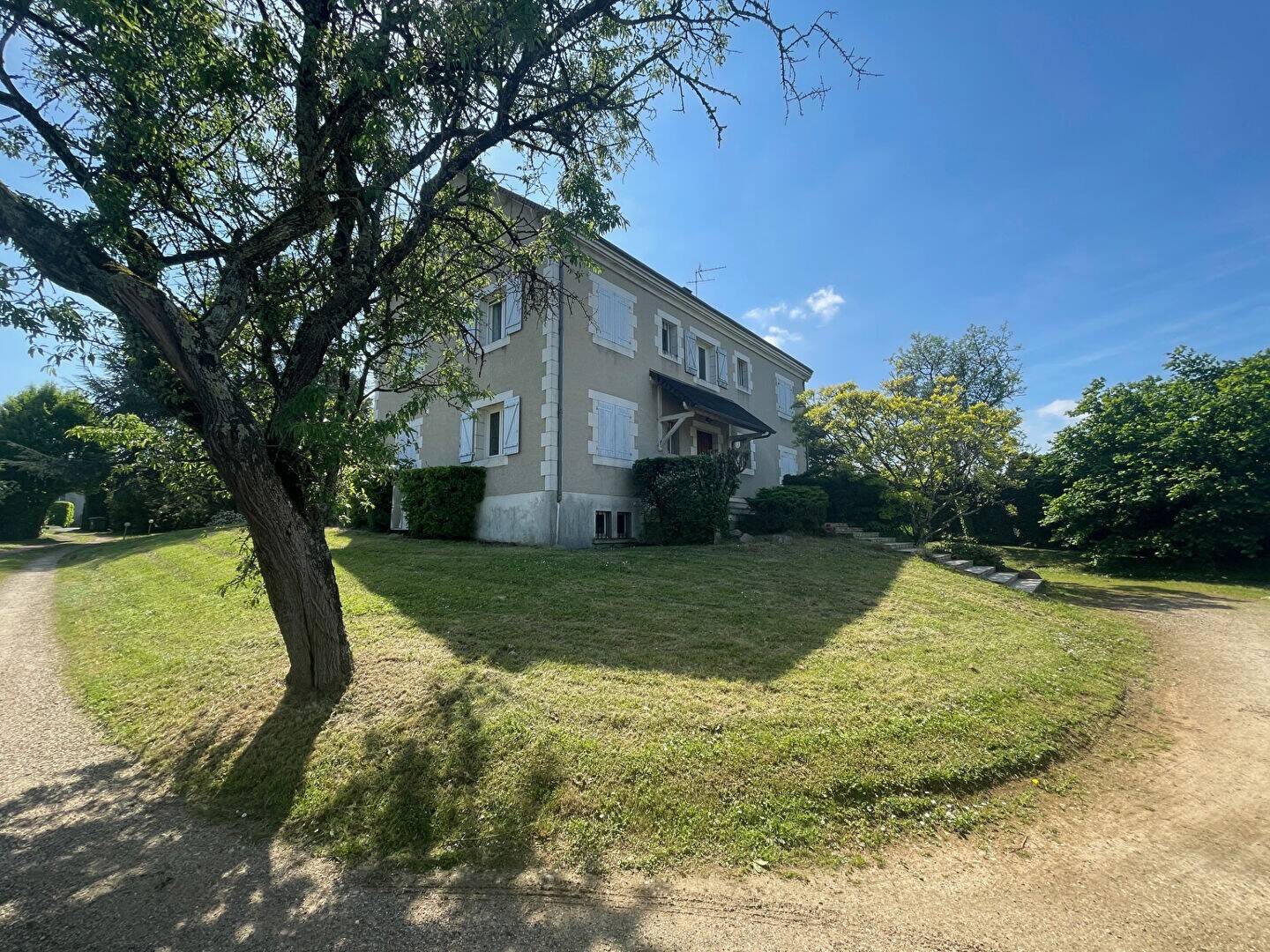 Maison à vendre, 250m², POITIERS