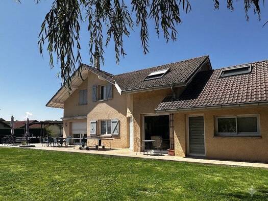 Maison à vendre 850 000 € 6 pièces 5 chambres 143 m² 1 378 m² de terrain Groisy 74570