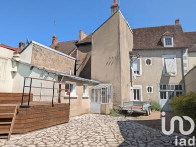 Maison de ville à vendre 151 000 € 5 pièces 3 chambres 108 m² 461 m² de terrain La Châtre 36400