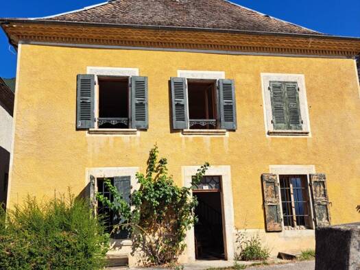 Maison à vendre 270 000 € 9 pièces 4 chambres 125 m² 500 m² de terrain Saint-Michel-les-Portes 38650