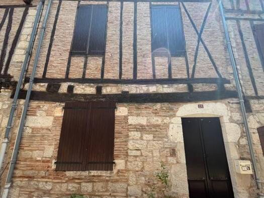 Maison de ville à louer 700 € 3 pièces 2 chambres 102 m² dès le 07/05/2026 Castelnau-de-Montmiral 81140
