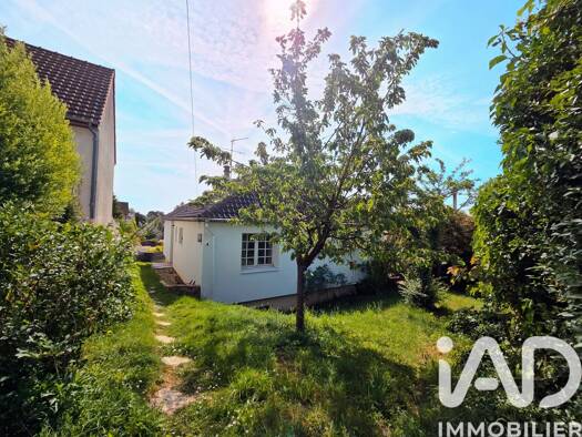 Maison de plain-pied à vendre 319 000 € 4 pièces 3 chambres 100 m² 619 m² de terrain Est Marcoussis 91460