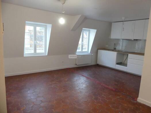 Appartement à louer 740 € 3 pièces 2 chambres 45,2 m² Nemours 77140