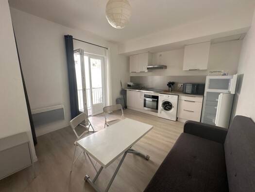 Appartement à louer 522 € 2 pièces 1 chambre 26,99 m² RDC Rieux-Volvestre 31310