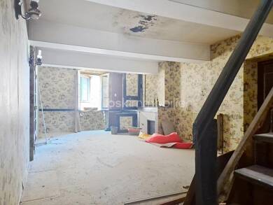 Maison de ville à vendre 52 000 € 4 pièces 2 chambres 90 m² Centre Ville Castelsarrasin 82100