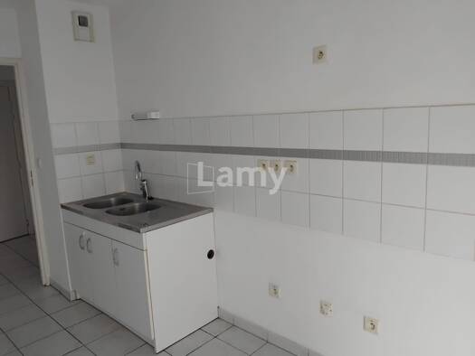 Appartement à louer 594 € 3 pièces 68,7 m² RDC/3 Saudrune Muret 31600