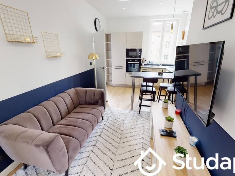 Maison à louer, 57m², LYON 8E