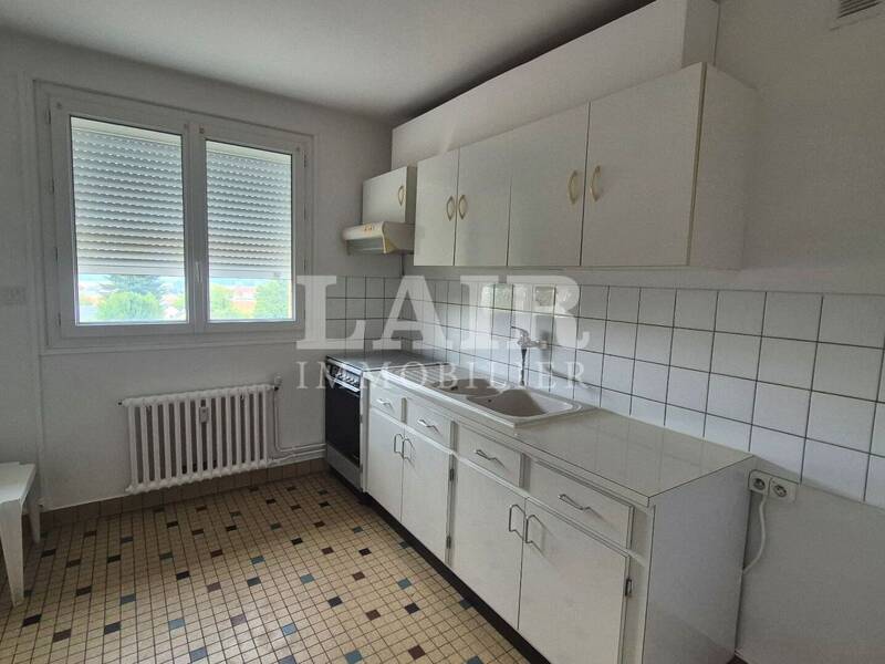 Maison à louer, 72m², SEES