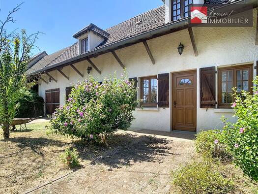 Maison à vendre 155 000 € 6 pièces 4 chambres 139 m² 770 m² de terrain Ratenelle 71290
