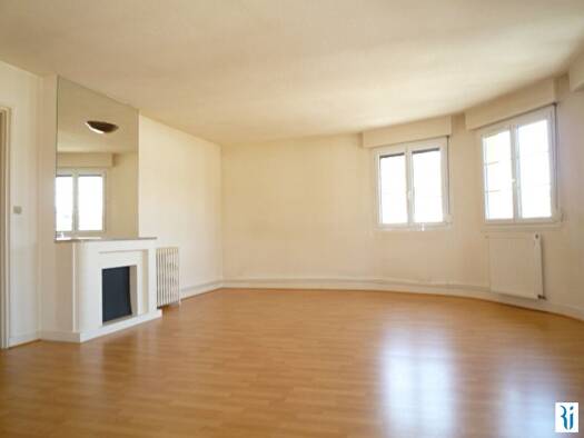 Appartement à louer 637 € 3 pièces 2 chambres 96 m² Étage 2/2 Centre Ville Louviers 27400