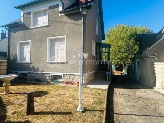 Maison à vendre 135 000 € 5 pièces 2 chambres 126 m² Saint-Florent-sur-Cher 18400