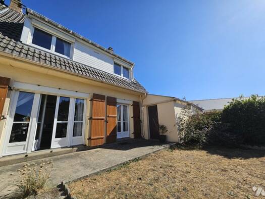 Maison à vendre 330 750 € 4 pièces 3 chambres 235 m² de terrain Audresselles 62164