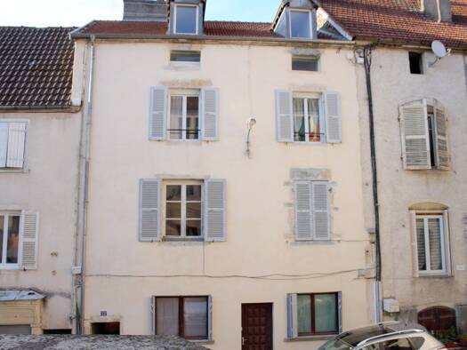 Immeuble à vendre 252 000 € 368 m² Ville Basse-Centre Ville Gray 70100
